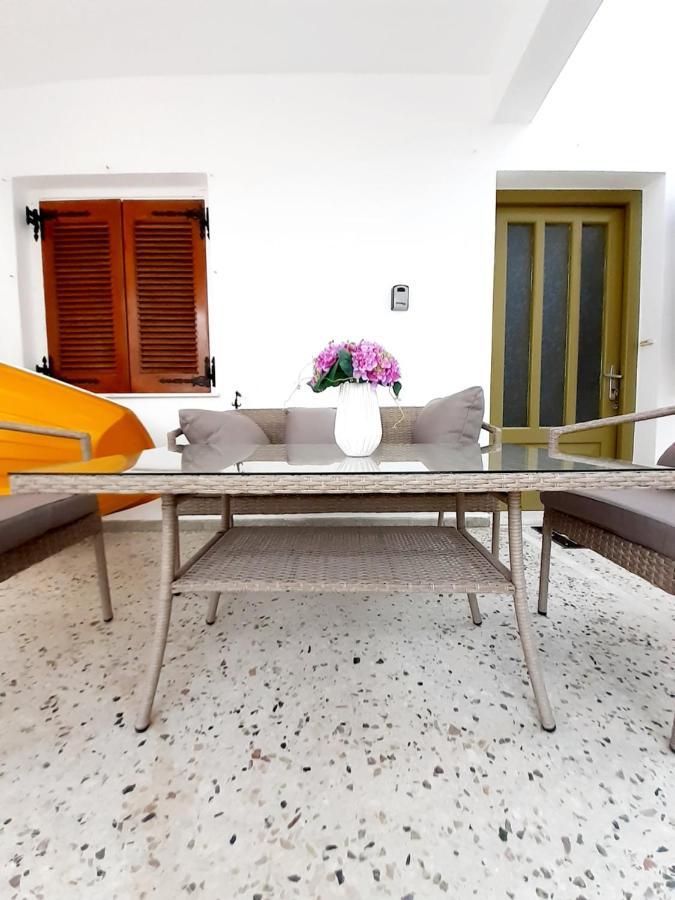 Venus Rooms Adamantas  Ngoại thất bức ảnh
